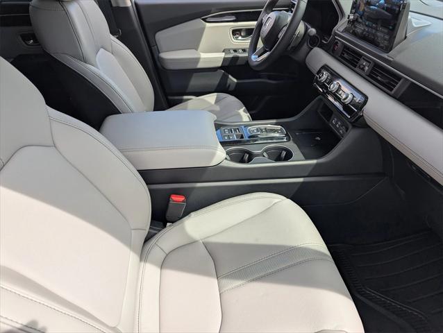 new 2025 Honda Pilot car, priced at $43,760