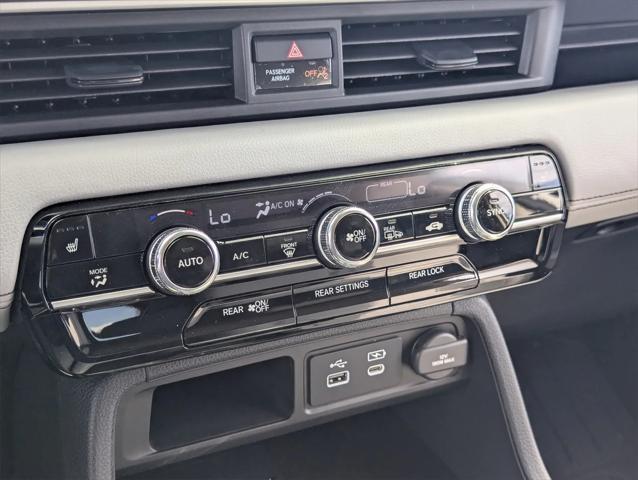 new 2025 Honda Pilot car, priced at $43,760