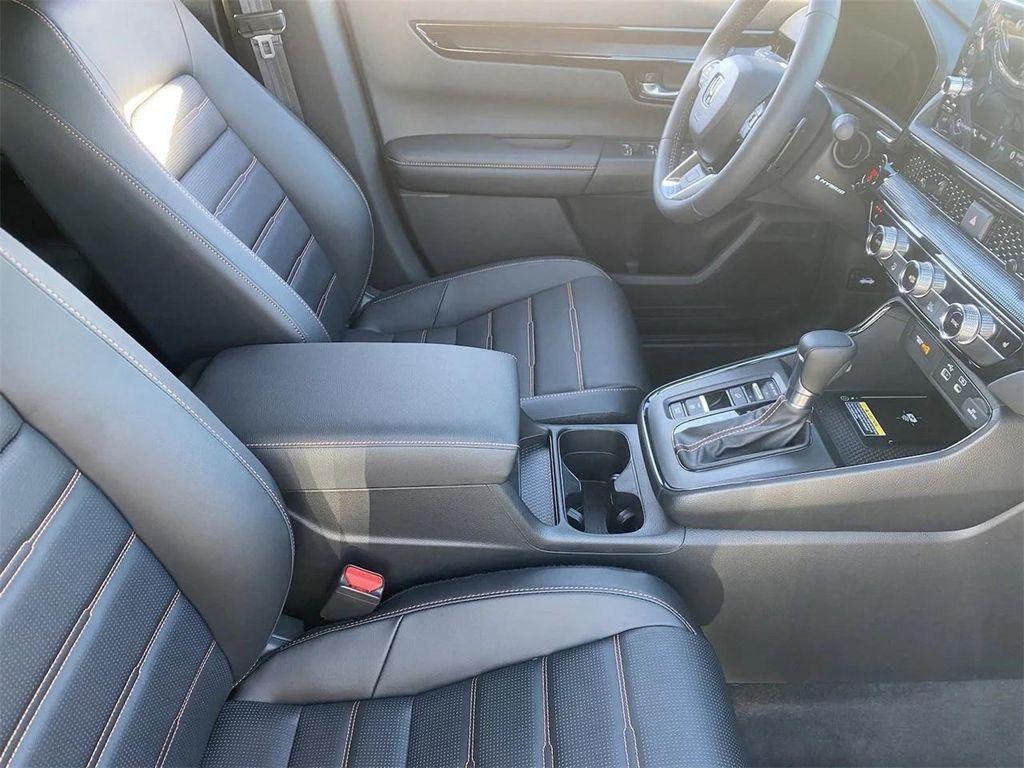 new 2025 Honda CR-V Hybrid car, priced at $42,450