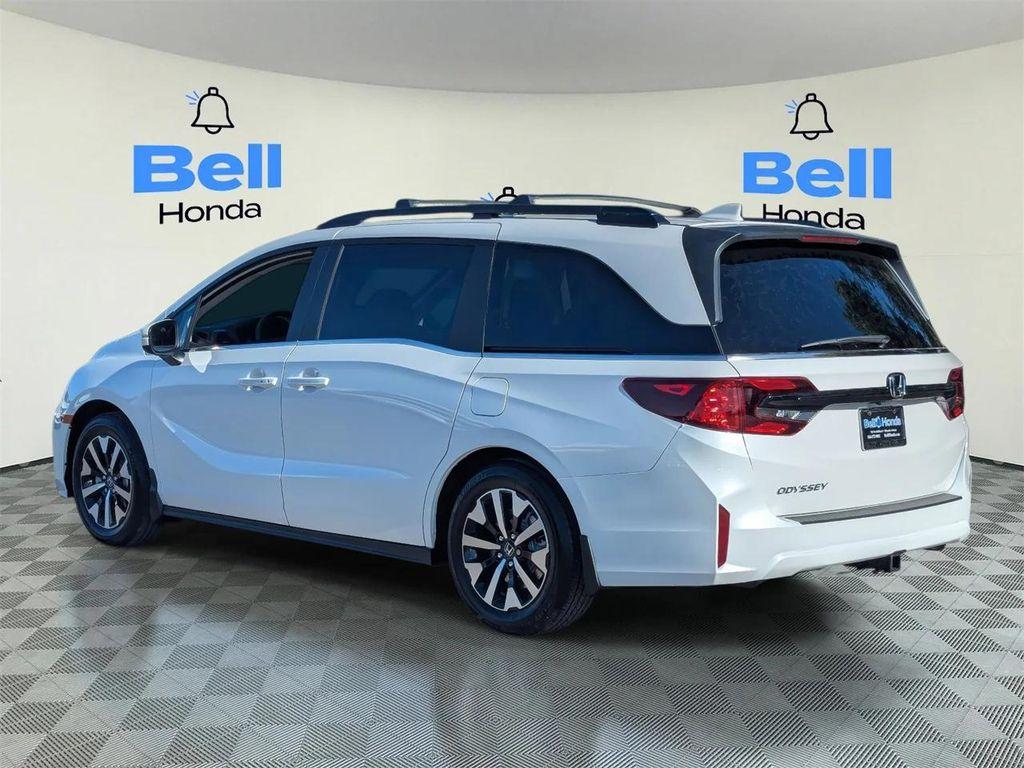 new 2026 Honda Odyssey car, priced at $43,238