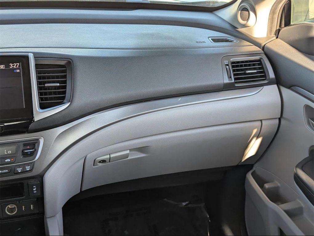 used 2017 Honda Pilot car, priced at $13,856