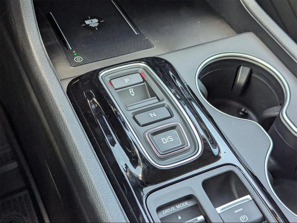 new 2025 Honda Pilot car, priced at $49,197