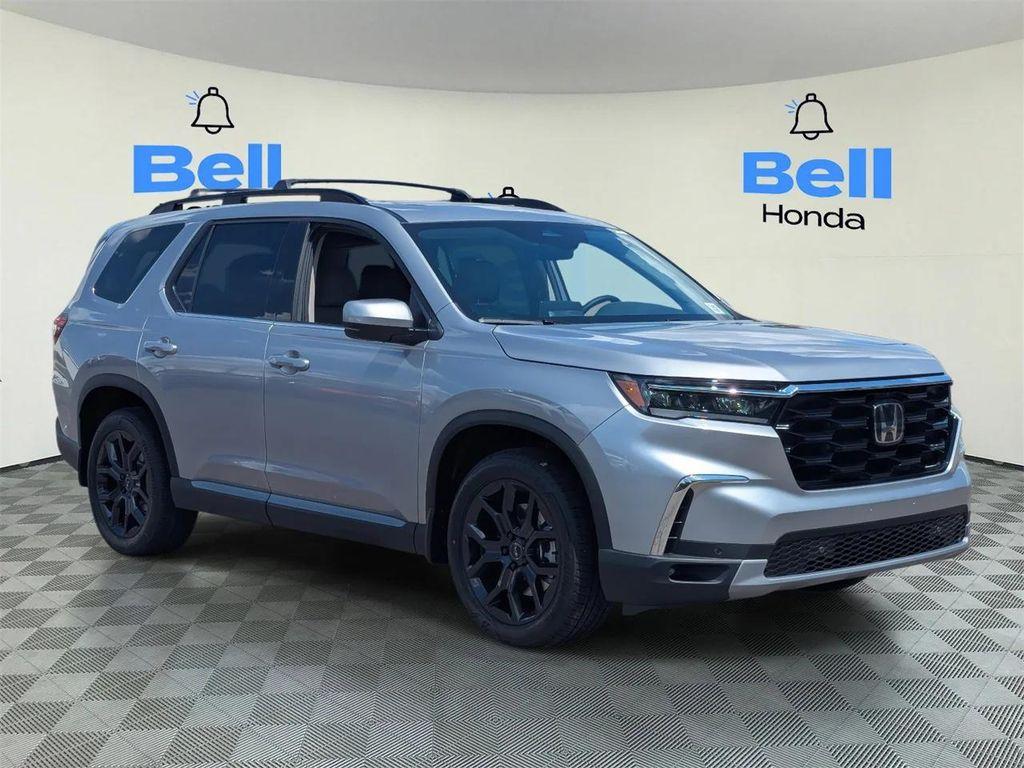 new 2025 Honda Pilot car, priced at $49,197