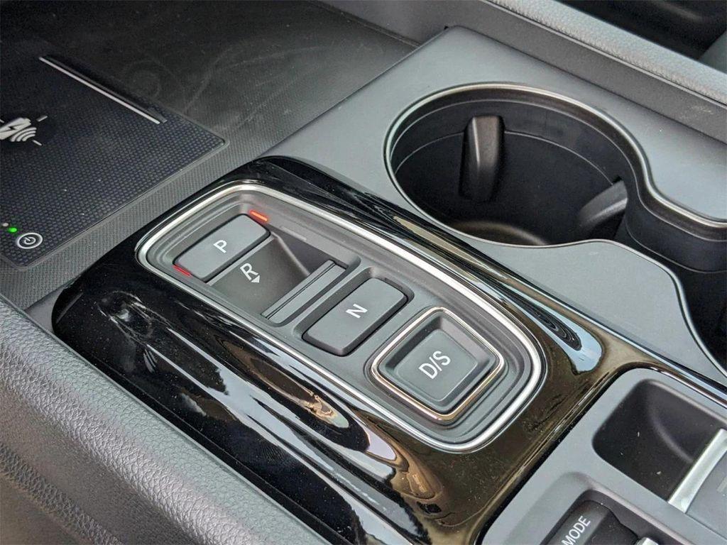 new 2025 Honda Pilot car, priced at $44,696