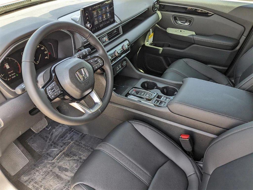 new 2025 Honda Pilot car, priced at $44,696
