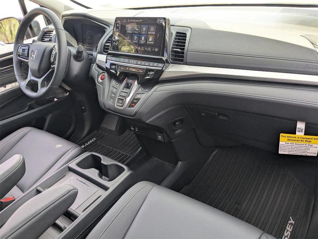new 2026 Honda Odyssey car, priced at $42,039