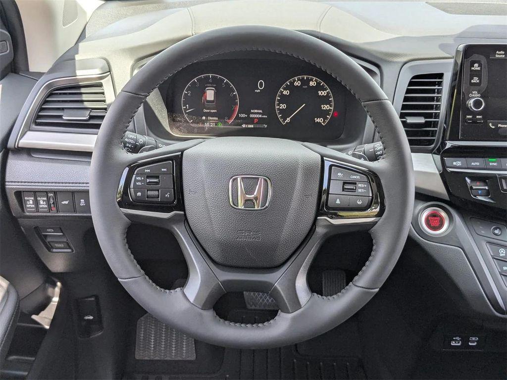 new 2026 Honda Odyssey car, priced at $42,039