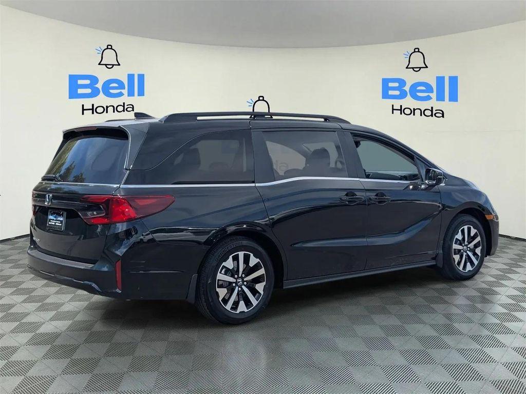 new 2026 Honda Odyssey car, priced at $42,039