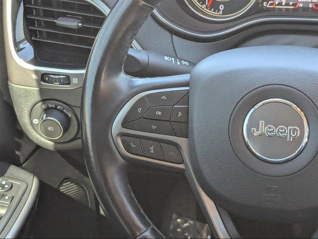 used 2020 Jeep Cherokee car, priced at $17,503