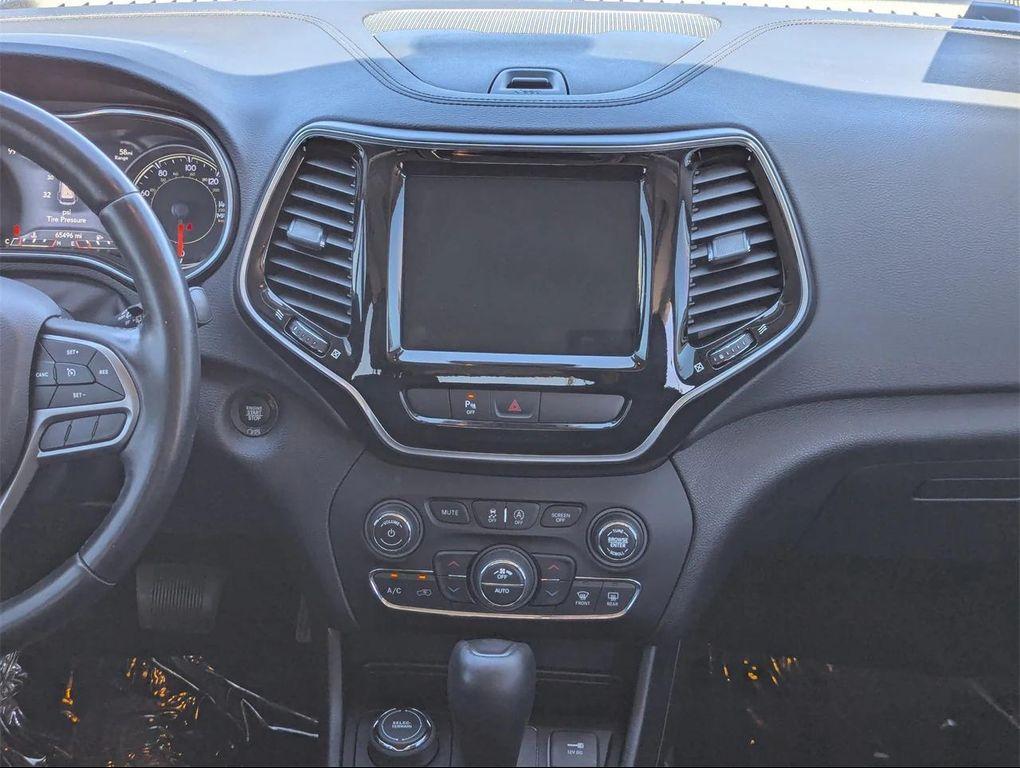 used 2020 Jeep Cherokee car, priced at $17,503