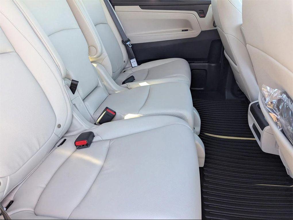 new 2026 Honda Odyssey car, priced at $42,465