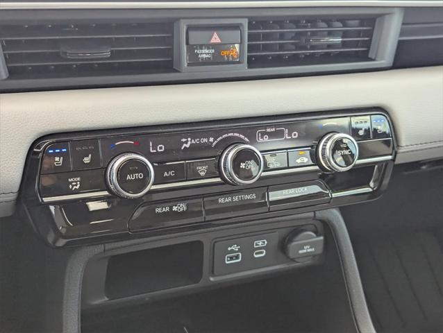 new 2025 Honda Pilot car, priced at $52,248