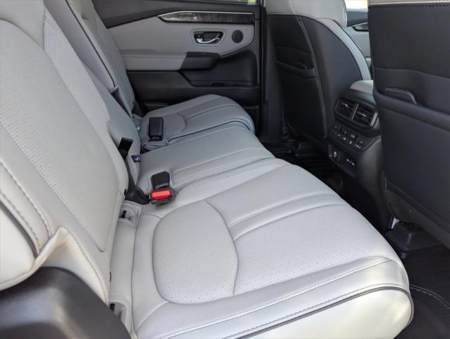 new 2025 Honda Pilot car, priced at $52,248
