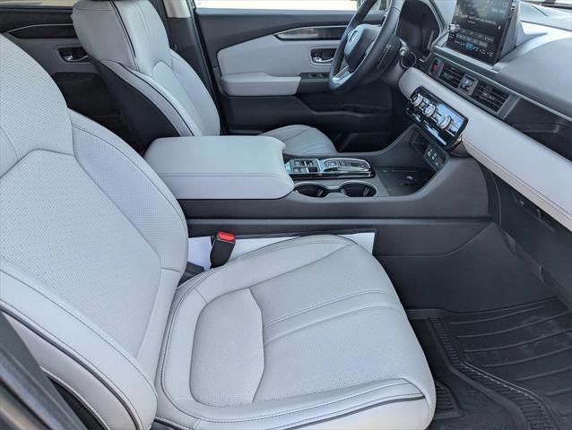 new 2025 Honda Pilot car, priced at $52,248