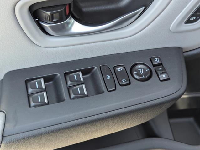 new 2025 Honda Pilot car, priced at $52,248
