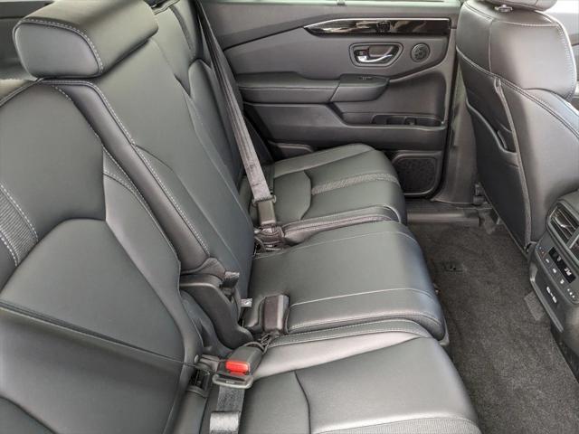 new 2025 Honda Pilot car, priced at $45,731