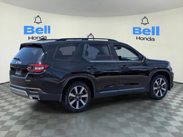 new 2025 Honda Pilot car, priced at $45,731