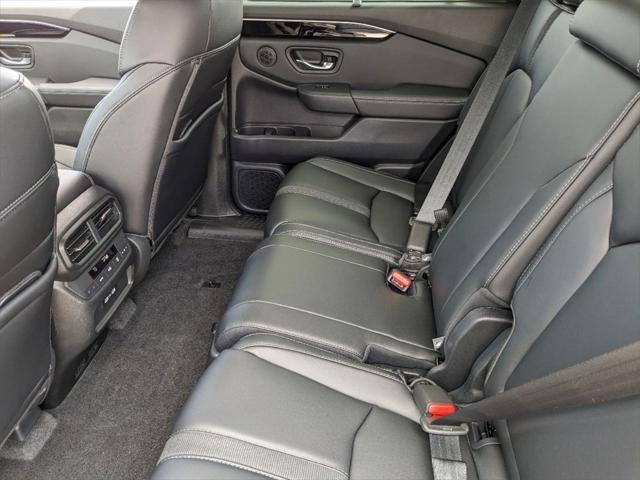 new 2025 Honda Pilot car, priced at $45,731
