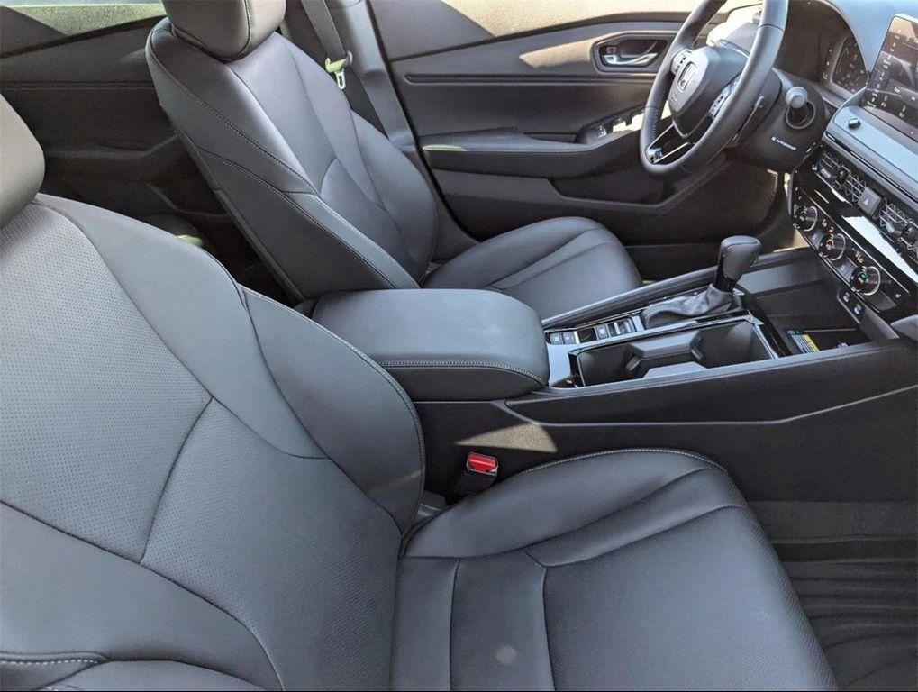 new 2025 Honda Accord Hybrid car, priced at $35,021