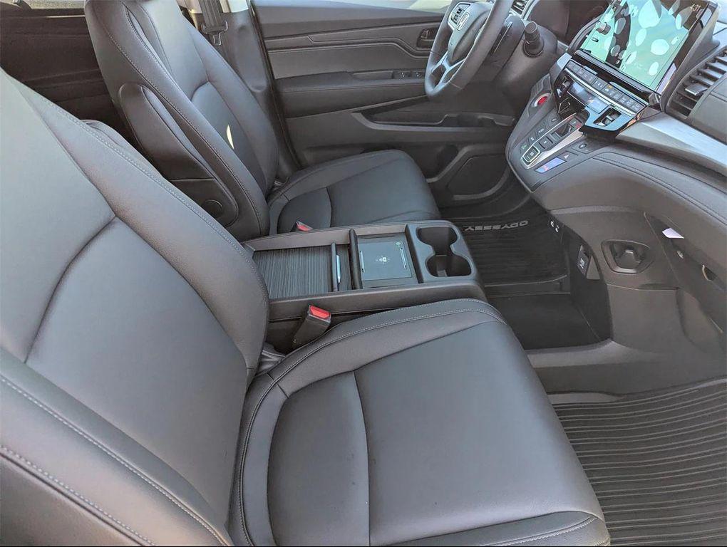 new 2026 Honda Odyssey car, priced at $43,467