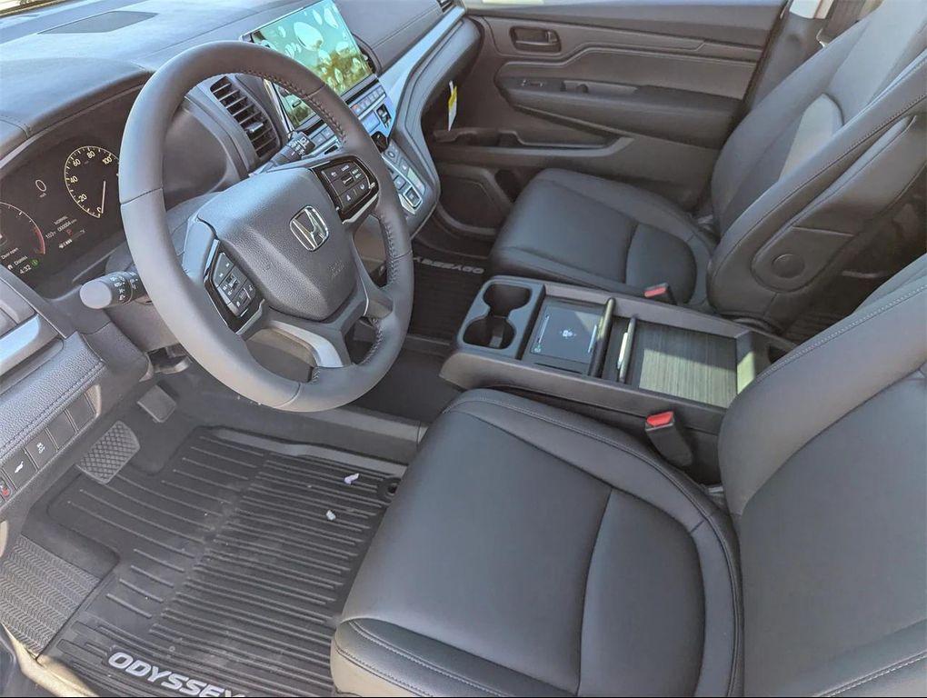 new 2026 Honda Odyssey car, priced at $43,467