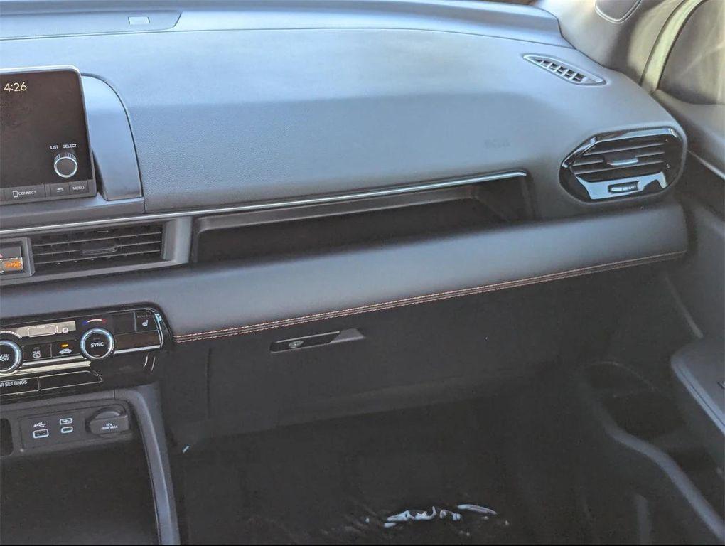 used 2025 Honda Pilot car, priced at $36,848