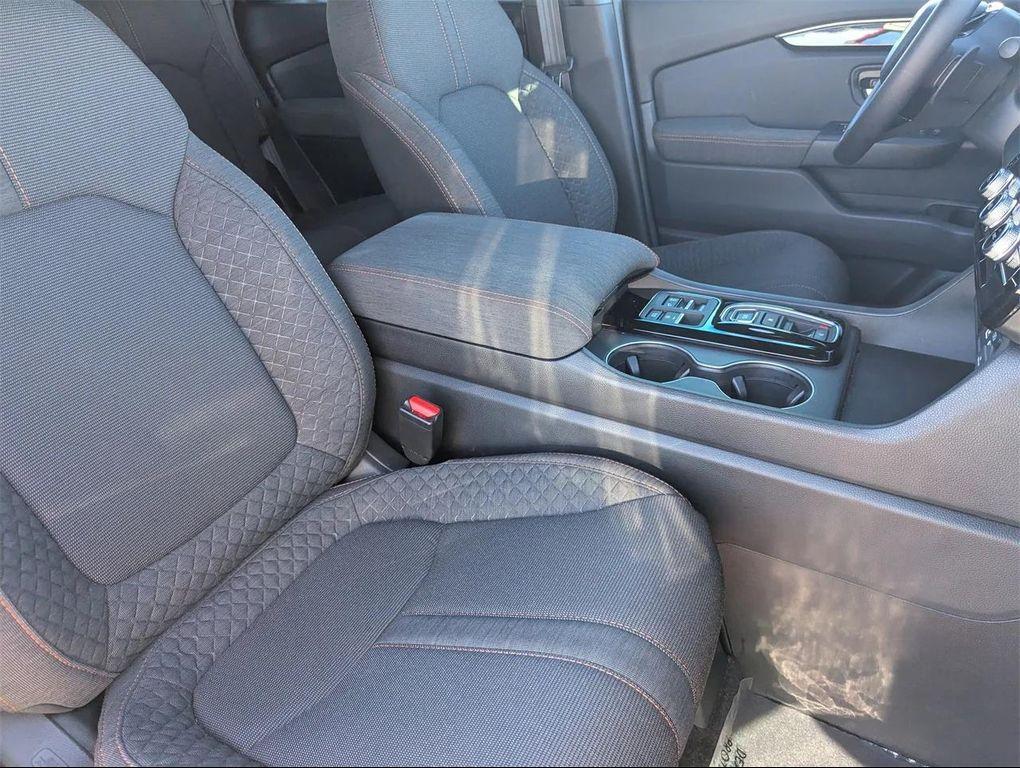 used 2025 Honda Pilot car, priced at $36,848