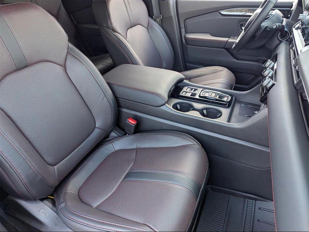 new 2025 Honda Pilot car, priced at $52,528