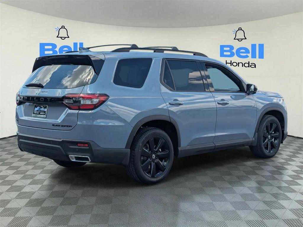 new 2025 Honda Pilot car, priced at $52,528