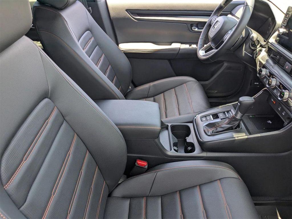 new 2026 Honda CR-V Hybrid car, priced at $38,474