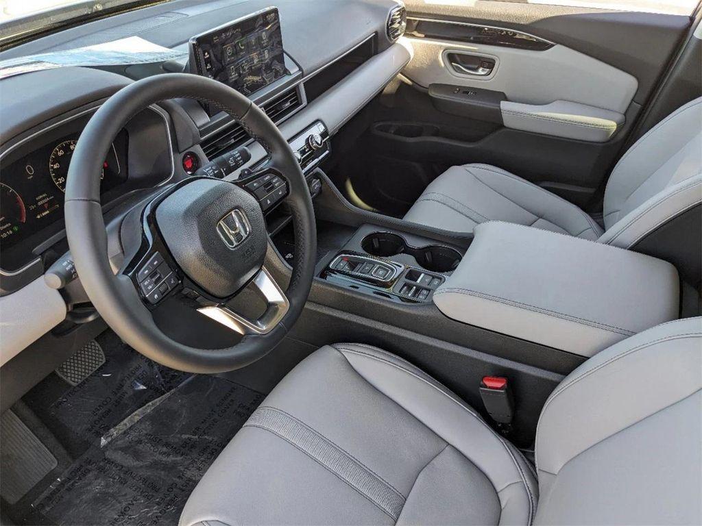 new 2025 Honda Pilot car, priced at $43,133