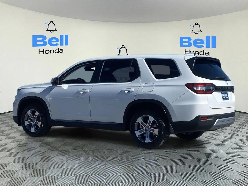 new 2025 Honda Pilot car, priced at $43,133