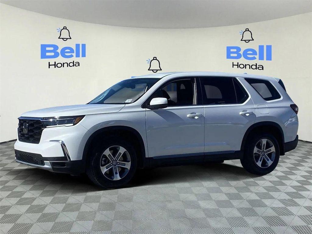 new 2025 Honda Pilot car, priced at $43,133