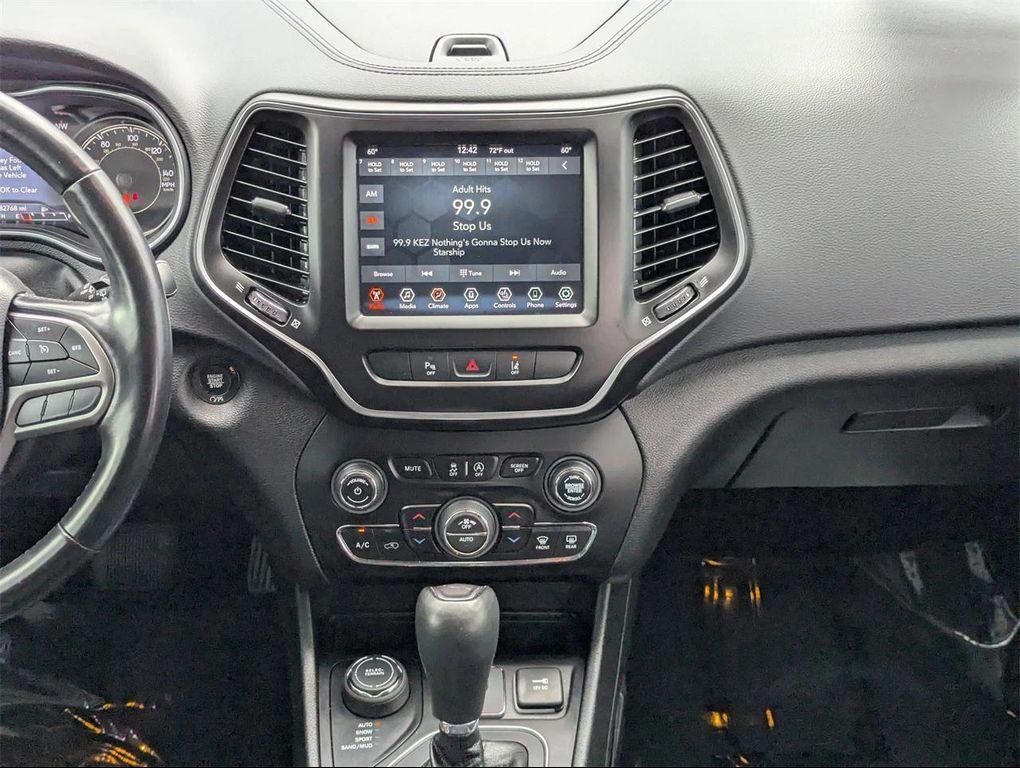 used 2021 Jeep Cherokee car, priced at $17,303