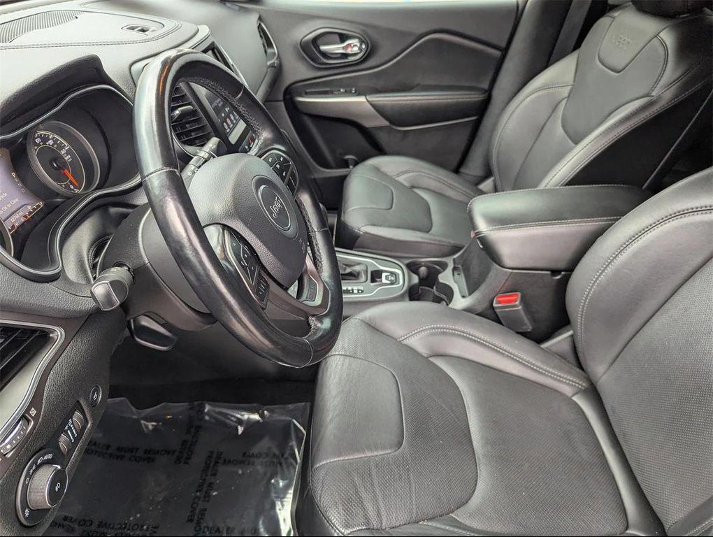 used 2021 Jeep Cherokee car, priced at $17,303