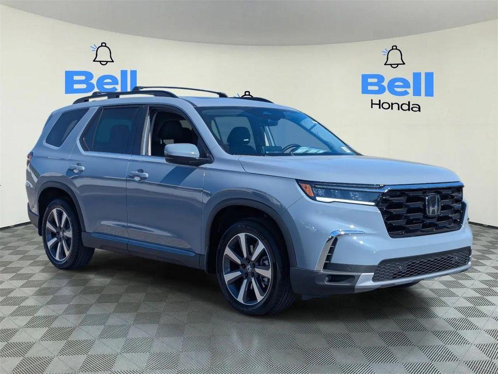 new 2025 Honda Pilot car, priced at $46,203