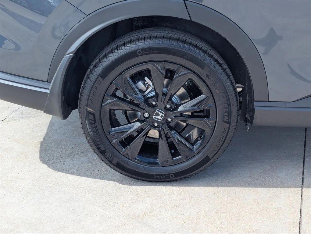 new 2026 Honda CR-V Hybrid car, priced at $40,996