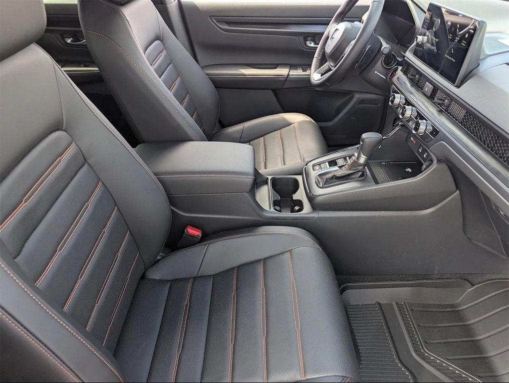 new 2026 Honda CR-V Hybrid car, priced at $39,910