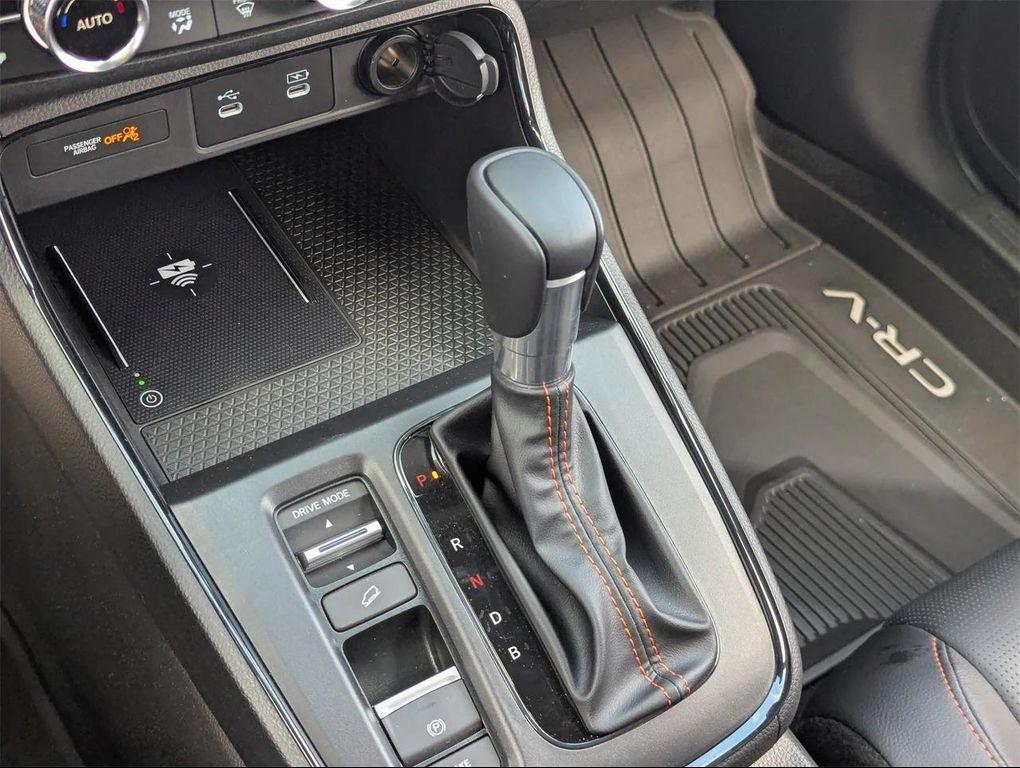 new 2026 Honda CR-V Hybrid car, priced at $39,910