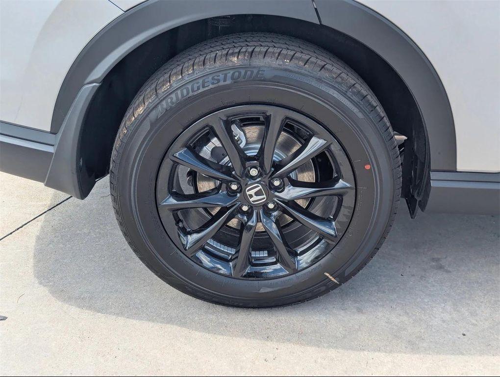 new 2026 Honda CR-V Hybrid car, priced at $39,910