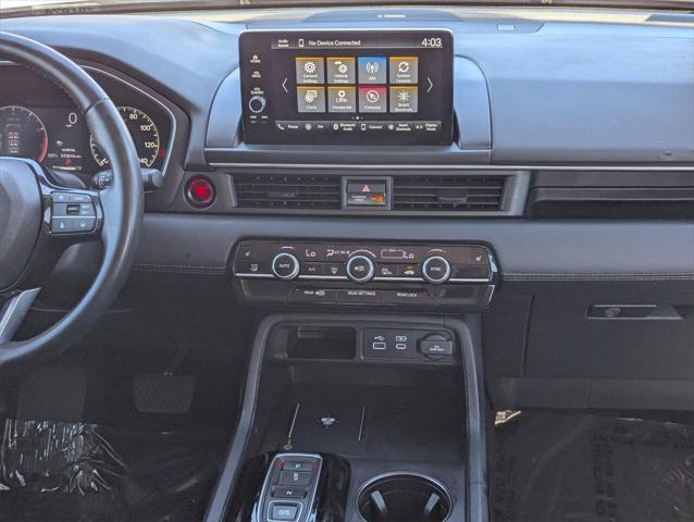 used 2025 Honda Pilot car, priced at $40,226