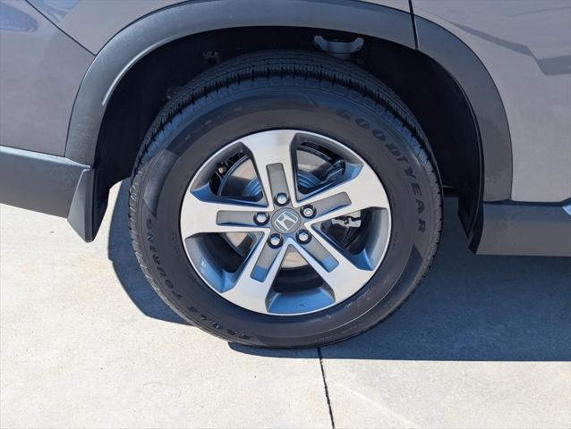 used 2025 Honda Pilot car, priced at $40,226