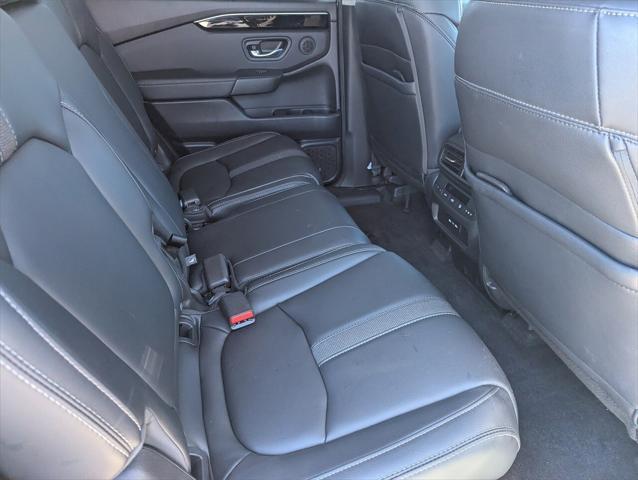 used 2025 Honda Pilot car, priced at $40,226