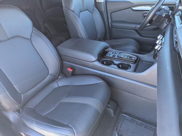 used 2025 Honda Pilot car, priced at $40,226