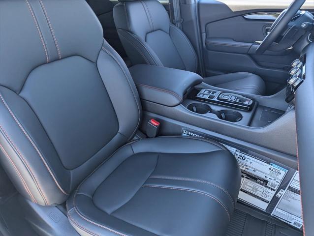 new 2025 Honda Pilot car, priced at $48,958