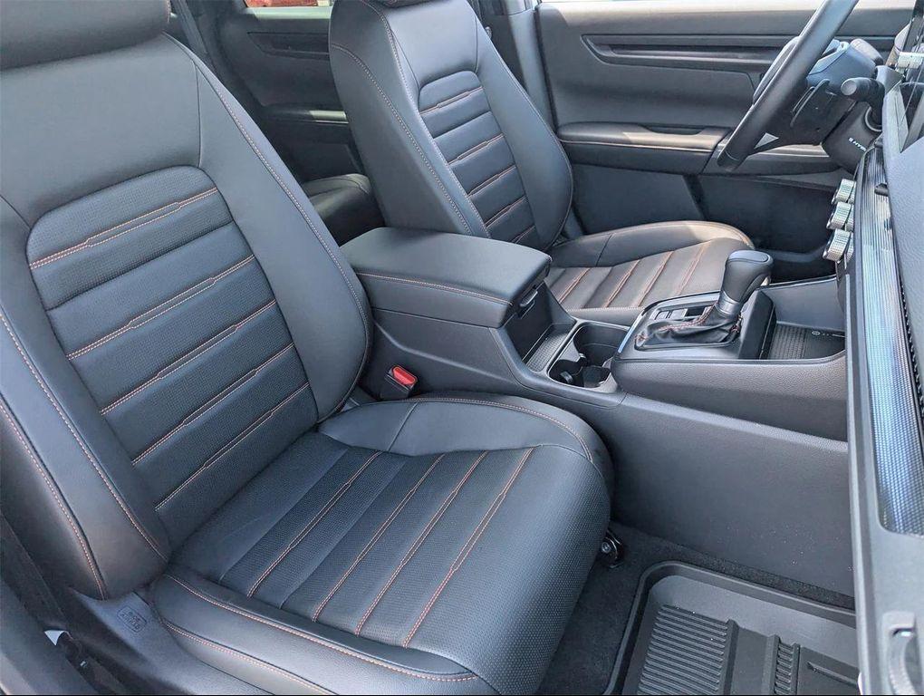 new 2026 Honda CR-V Hybrid car, priced at $39,965