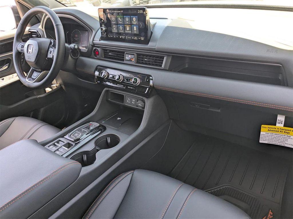 new 2025 Honda Pilot car, priced at $48,973