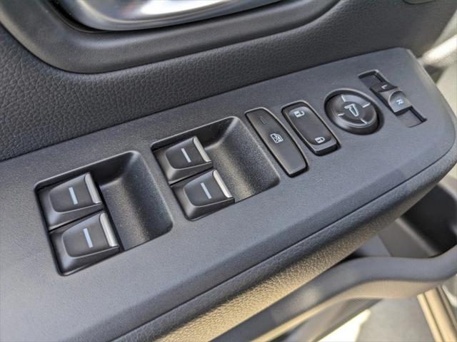 new 2025 Honda Pilot car, priced at $45,078