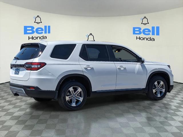 new 2025 Honda Pilot car, priced at $45,078