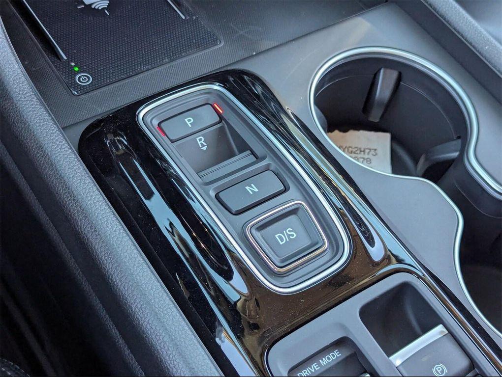 new 2025 Honda Pilot car, priced at $47,666